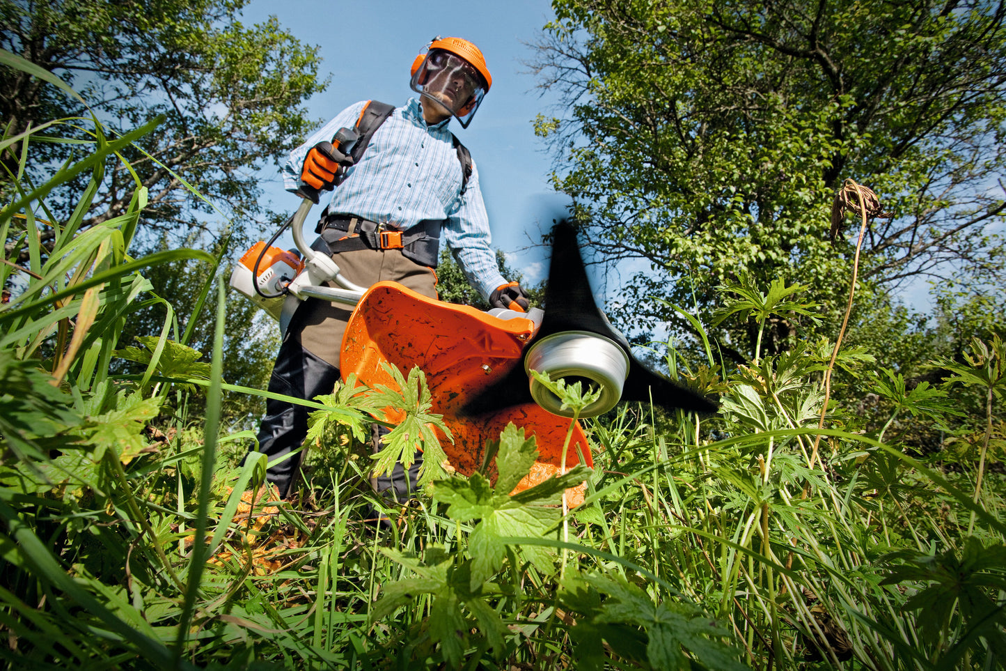 Stihl FS 240 - Szegélynyírók / Motoros kaszák