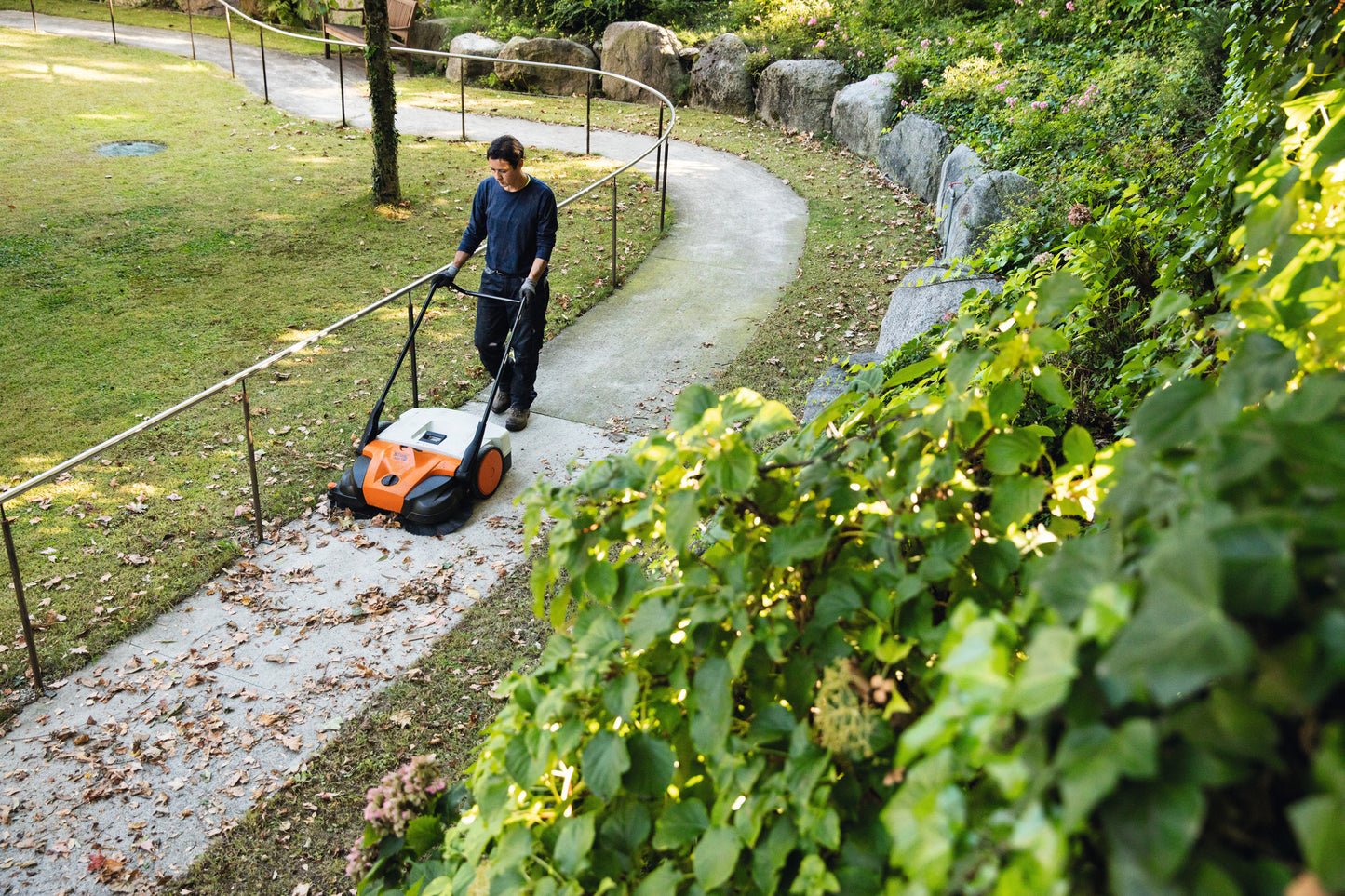Stihl KGA 770 (akku és töltő nélkül) - Seprőgép