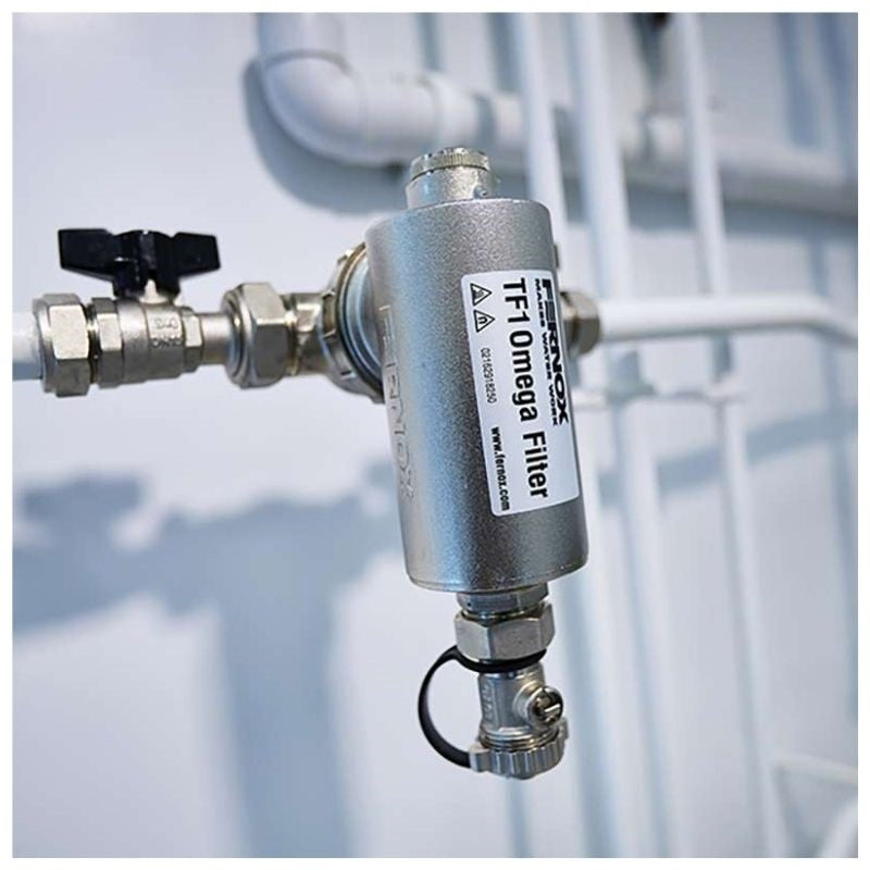 Fernox TF1 Omega Filter mágneses iszapleválasztó 22mm
