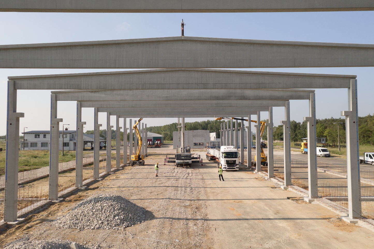 Leier csarnokváz szerkezetek