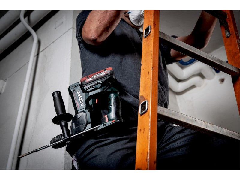 METABO FÚRÓKALAPÁCS, 2 FUNKCIÓS, BH 18 LTX BL, 16 AKKUS 8V 2X2AH LI-POWER, AKKUTÖLTŐ SC 30, METAB