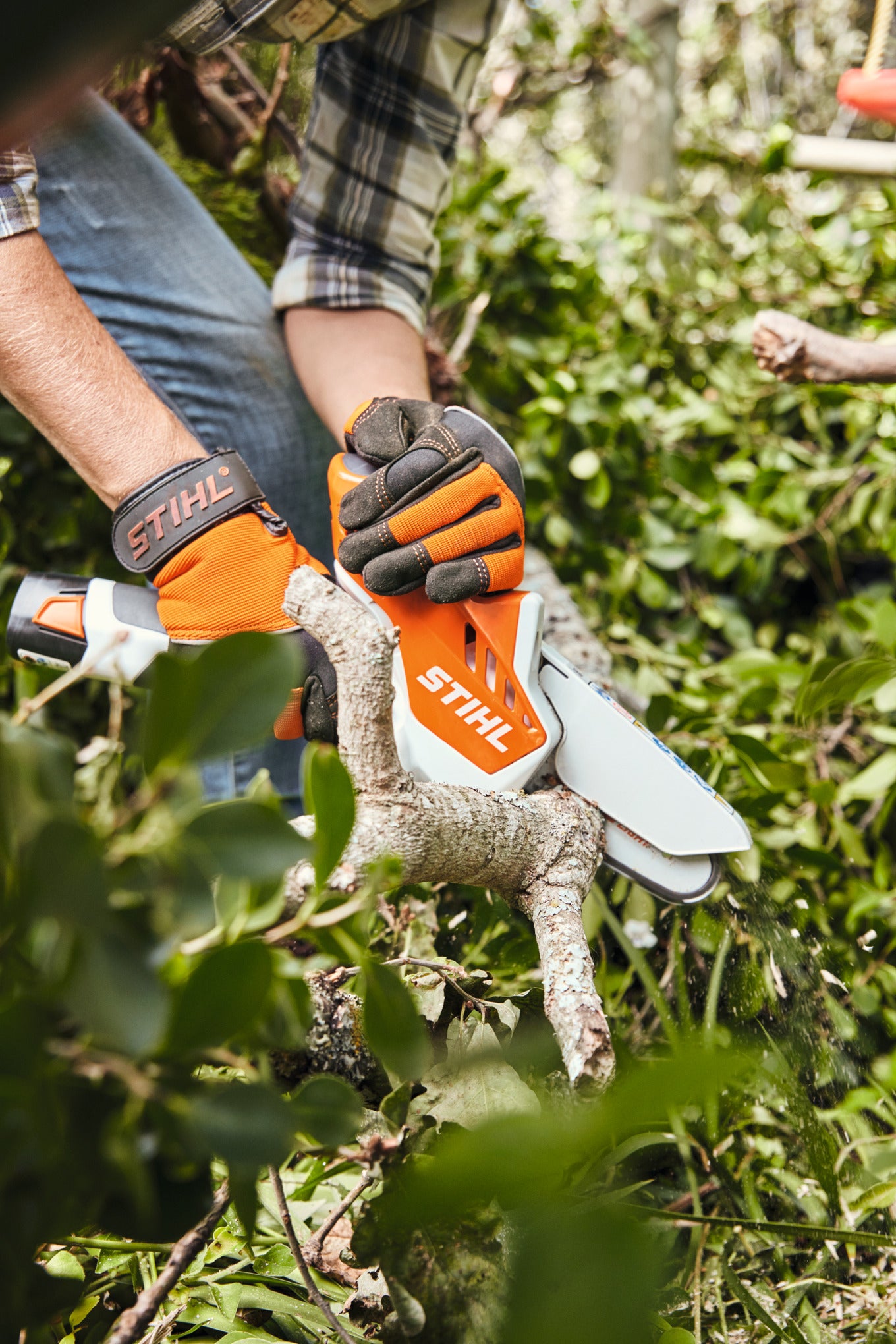 Stihl GTA 26 (AS2 típusú akkumulátorral és AL 1 típusú töltővel szettben) - Akkumulátoros ágvágók / Metszőollók / Gallyazó fűrészek
