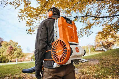 Stihl BGA 300 (akku és töltő nélkül) - Fúvógép / Lombszívó