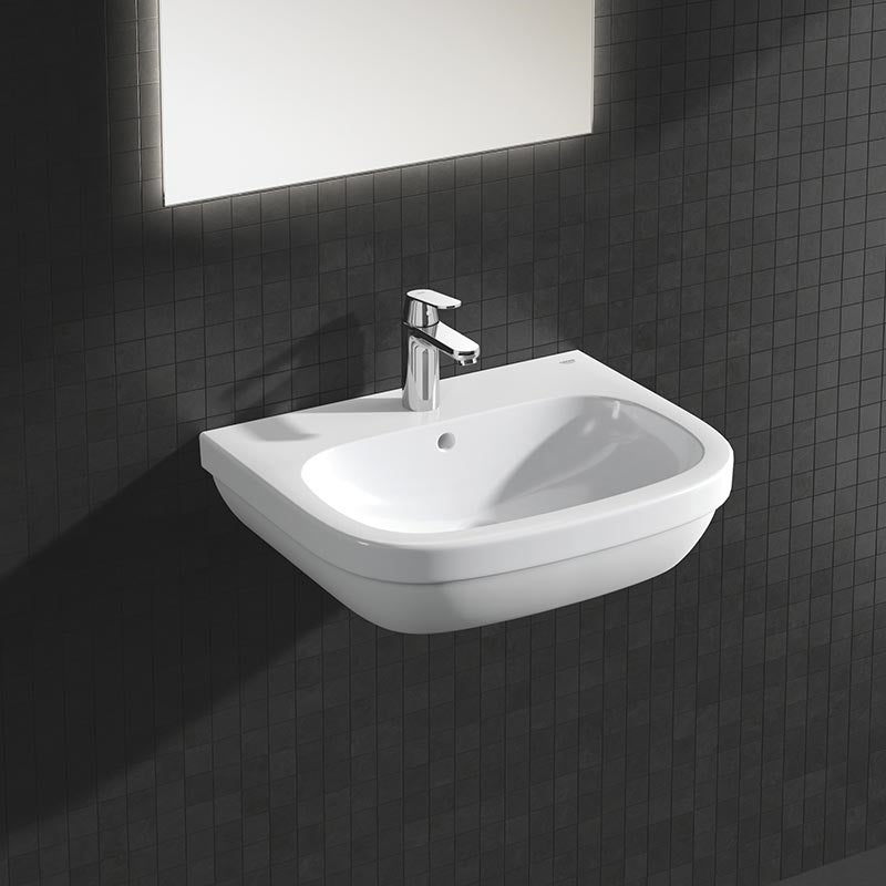 Grohe Euro Ceramic mosdókagyló falra szerelhető