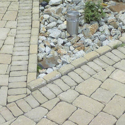 Semmelrock® CASTELLO SZEGÉLYKŐ 33/25/8 CM HOMOKSÁRGA