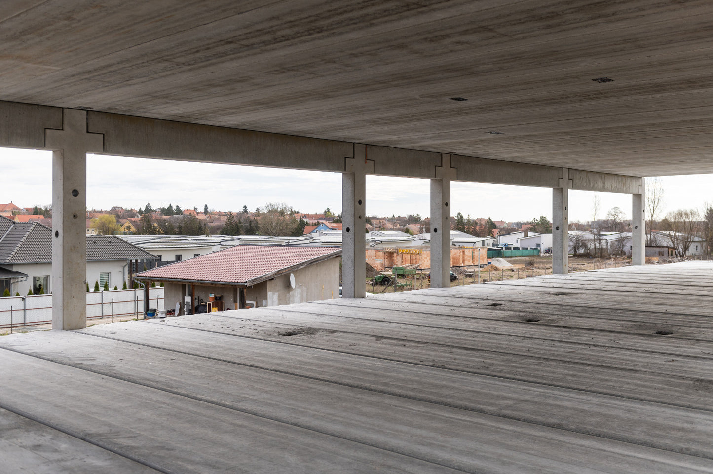 Leier csarnokváz szerkezetek