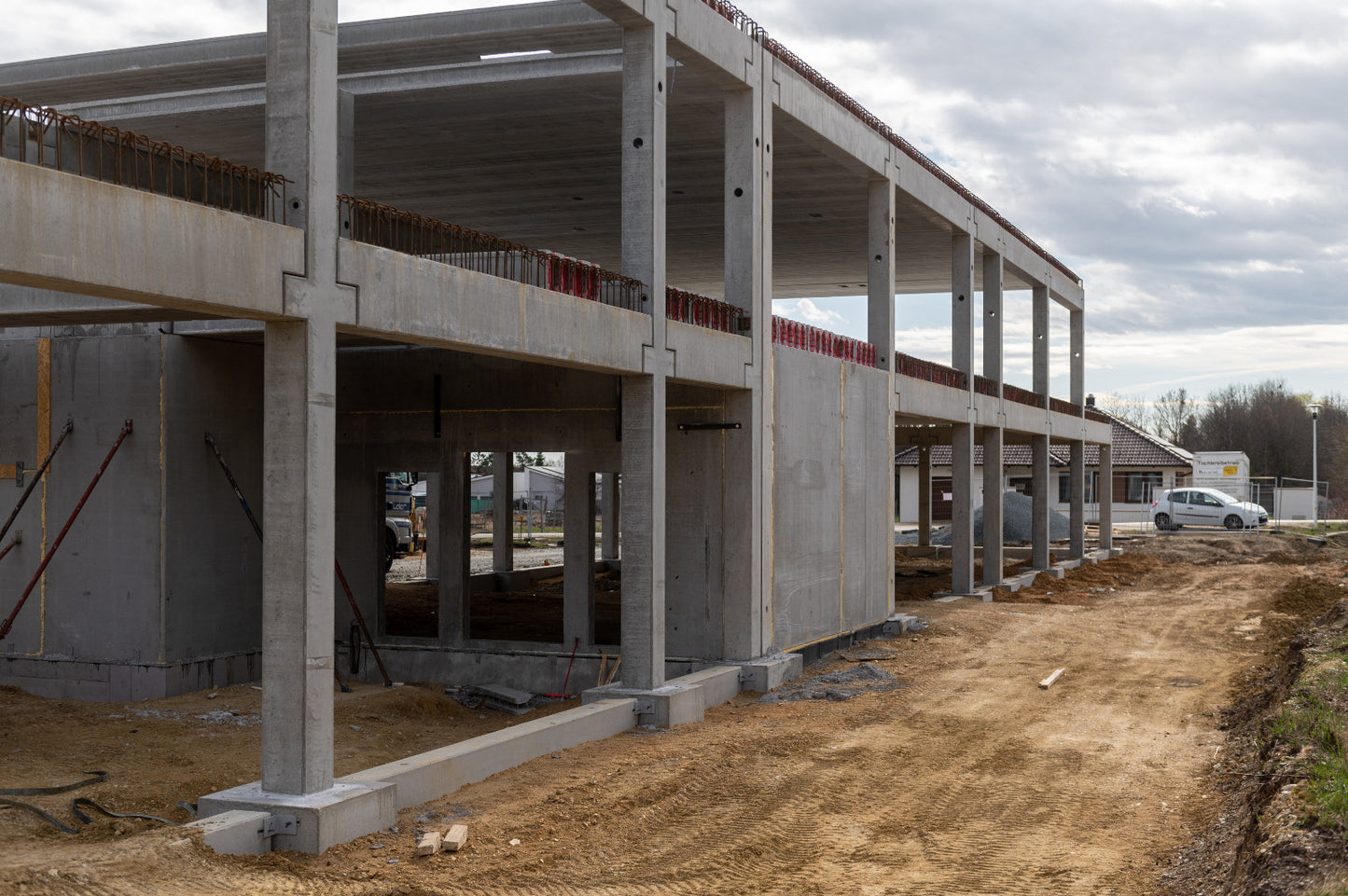 Leier csarnokváz szerkezetek