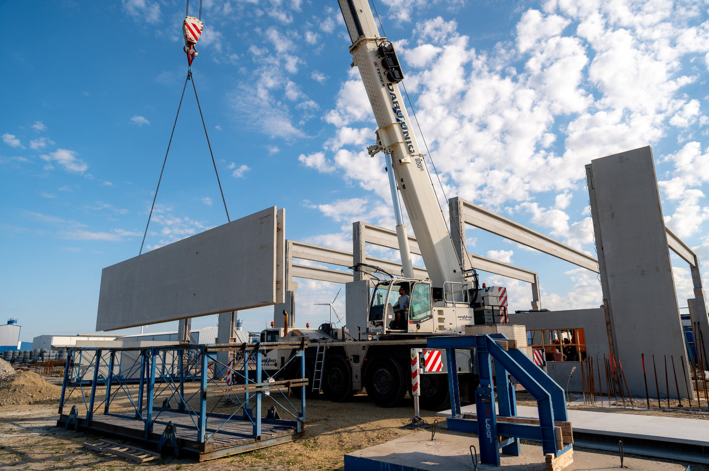 Leier csarnokváz szerkezetek