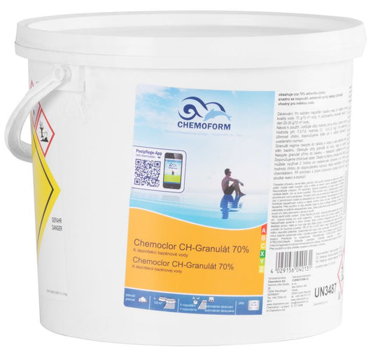 Medence klórgranulátum, Chemoform 0605 Chemoclor 70%, fehér, 5 kg, 70 % aktív klór, gyorsan oldódó, pH-t enyhén emelő, lágy vízhez