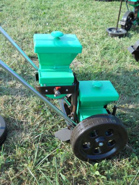 Adapter (növényvédőszer granulátum adagoló, gépi és kézi elemekhez)